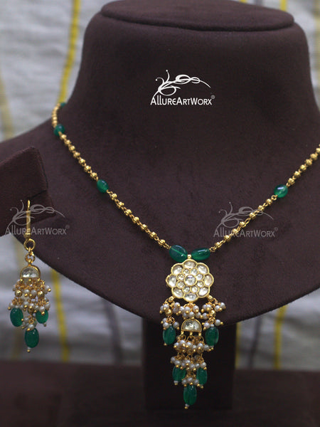 Kundan necklace