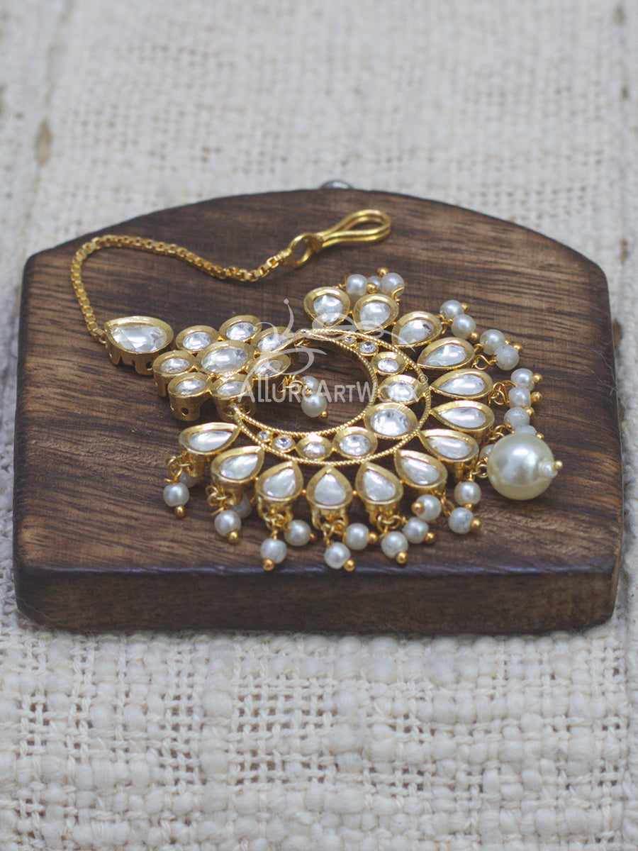 Kundan Maangtika